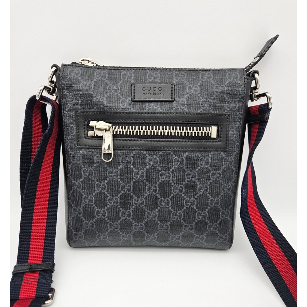 Authentic Gucci GG Plus/GG Supreme Shoulder Bag Dark Gray #4346M